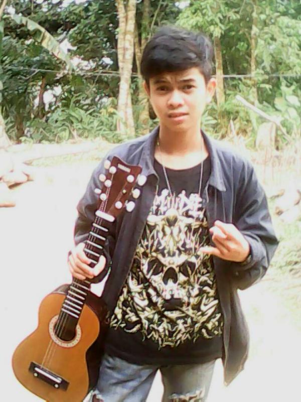 jonius_edo's tweet photo. Adef ;) http://t.co/1Q3cmraqlP