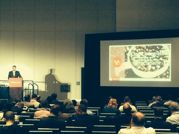 dainsworld's tweet image. Oracle&apos;s VP Jeff Pollock outlines Big Data Integration, SaaS to On Prem, Data Gov. #oow14 #odi12c #goldengate12c