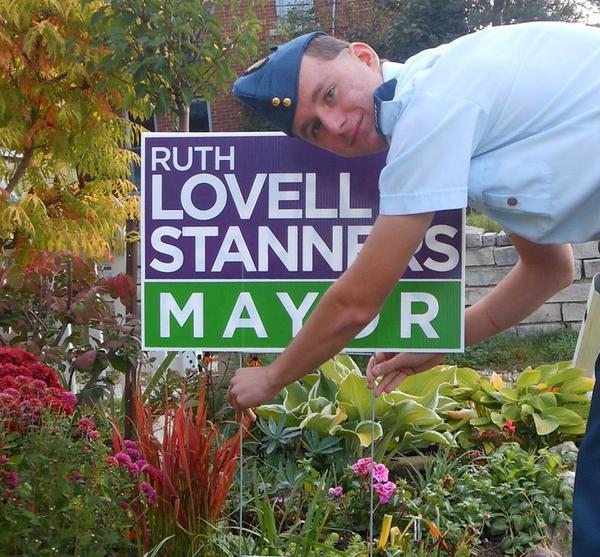 One of my signs has found a beautiful home in the Herman-Postings family garden! Thank you for your support