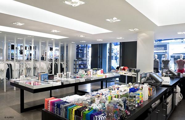 Fati534's tweet image. Apple et Colette préparent quelque chose à Paris demain sur #AppSystem itun.es/i6g67HJ