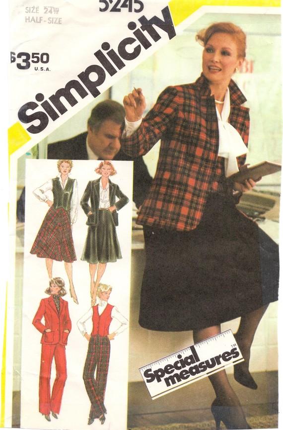 #1970sSewingPatterns Skirt #StraightLegPants Vest Jacket #Simplicity5245 #PlusSize
etsy.com/listing/685950…