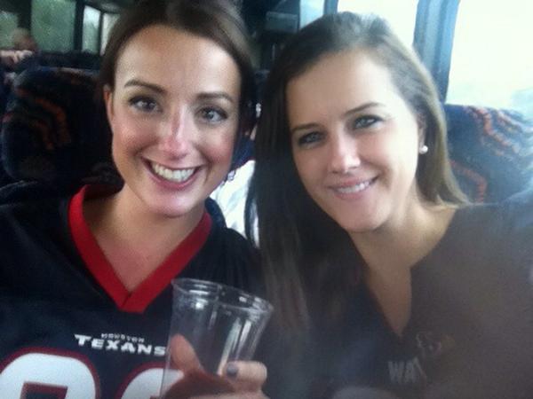 leen115's tweet photo. Houston's finest bandwagon fans for a day! #TexansGameday http://t.co/zqYdqUsbgc