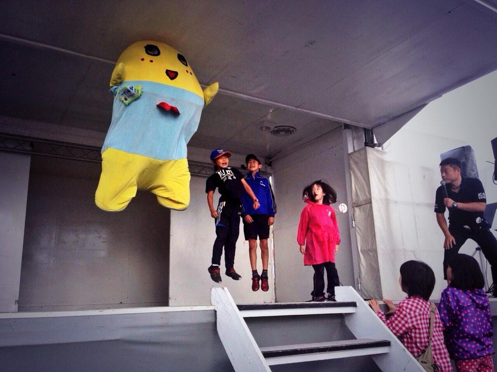 ふなっしー No Twitter みんなー今日も一日お疲れ様なっしー ヾ ノ北海道のイベントではしゃぎすぎて頭から梨汁ブシャった なっしー 皆もくれぐれも気をつけてなっしー 明日もみんな元気に梨汁ブシャー Http T Co Hm47dmjn4y