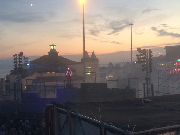 ScannersInc's tweet photo. Birds eye view of @RoofTheShow last night. Beautiful #Bournemouth, the moon shone on our last show @FuelTheatre http://t.co/BUC8WguQ4j