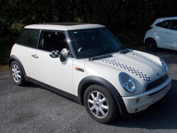 PartspeedUK's tweet image. Now #breaking for #parts #bmw #mini #partspeed #scrapcar #usedparts ebay.to/Zkrftw