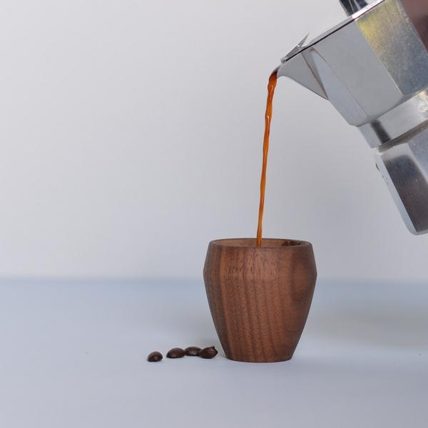 ShelleyAnneBC's tweet photo. Bespoke espresso cups 4 #NationalCoffeeDay by @QESTcraft @TheEbonist #coffee just superlative! http://t.co/YXDA3oNzAy http://t.co/voViuVouBC
