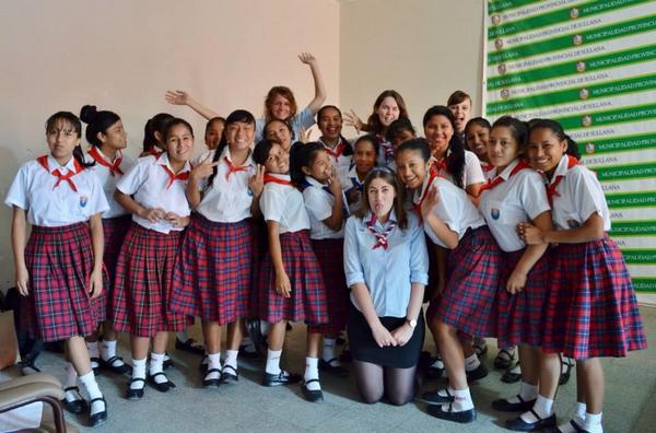 GOLDPeru2014's tweet photo. Some of the fabulous Guias we met on our #GOLD2014 journey! @Girlguiding http://t.co/psgfGzQrGs
