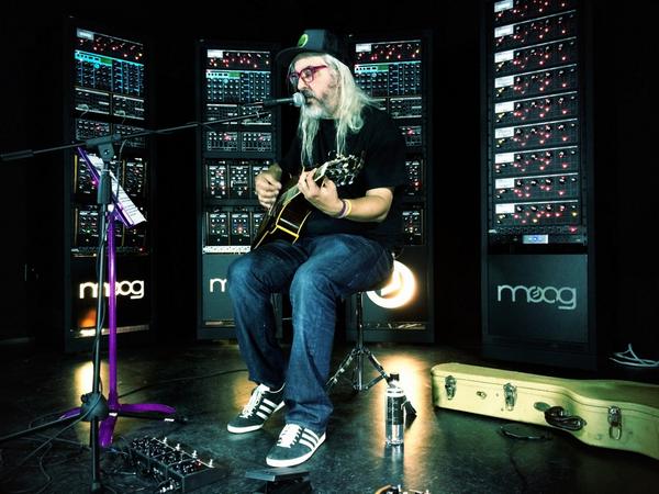 In the #Moog Sound Lab today with <a href="/jmascis/">J Mascis</a> [<a href="/dinosaurjr/">Dinosaur Jr</a>]
