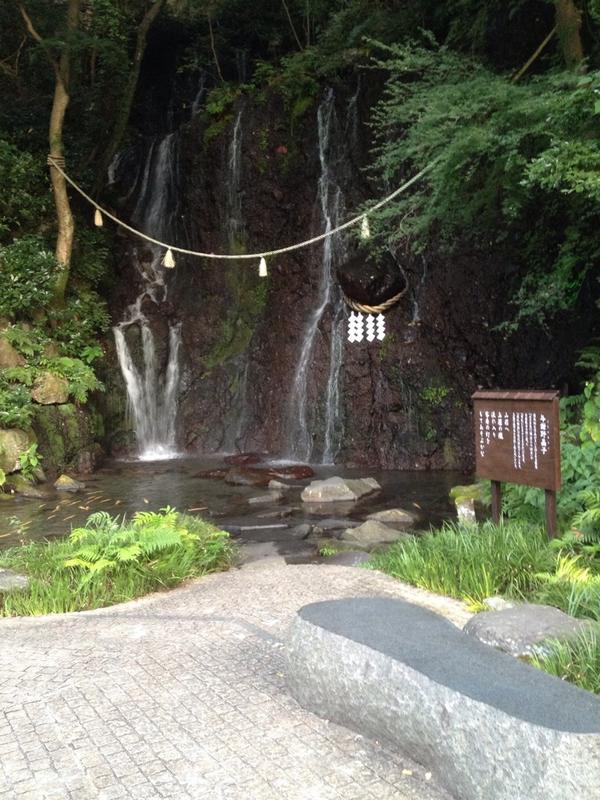 crazyboyuki's tweet photo. 弾丸箱根旅行も終わってやっと夏休み終わった感じ

これからは月1で強制的に旅行
とりあえずみんな写メ送って！ http://t.co/qvOI9JF5hE