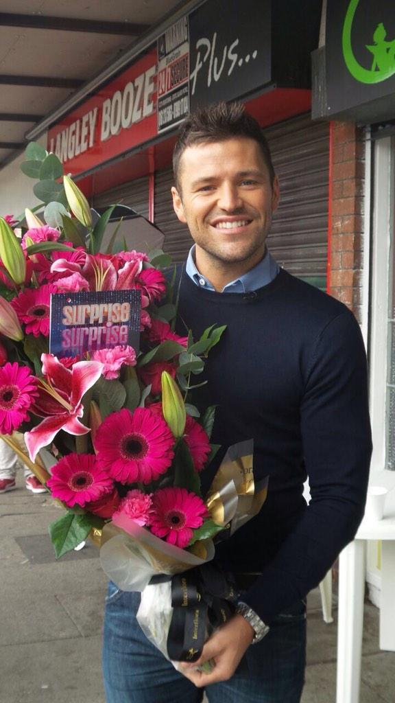 shell1678's tweet photo. What a lovely bloke made my day meetin him today in middleton of all places lol @MarkWright_ xx http://t.co/i1oAxxtBZI