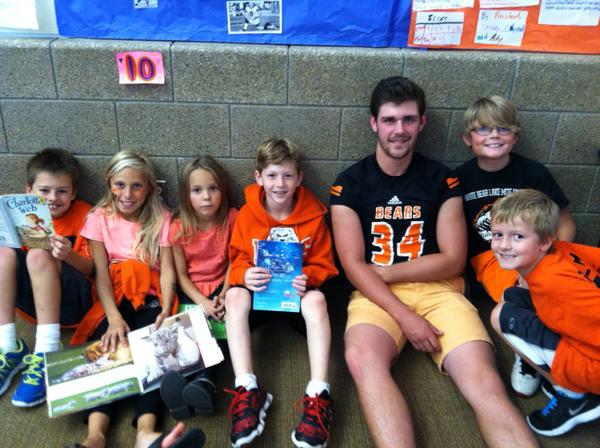 FB Players reading with our 5th Graders!