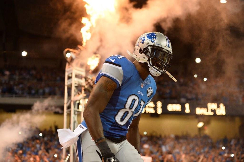 Happy Birthday Calvin Johnson get healthy! 