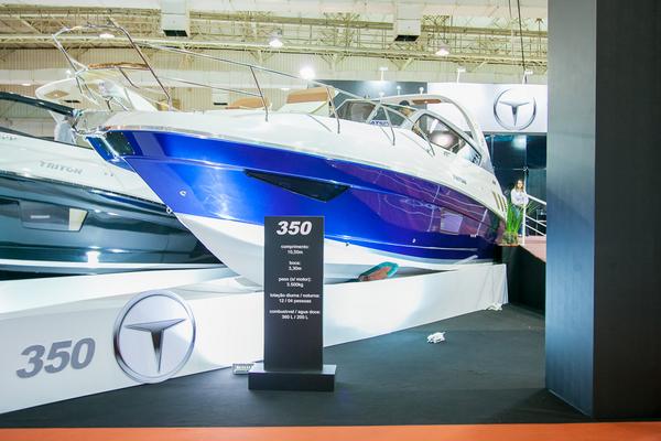TopMagazine's tweet photo. Visitamos a 17ª edição da #SPBoatShow. Confira lançamentos e galeria de convidados:http://t.co/5V98eChbwi
#topeventos http://t.co/ejituyKq7P
