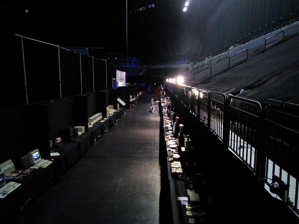 rad_dav's tweet photo. @DigitalNationz - Lone Gunman in the Museum http://t.co/XSPqP76RCA