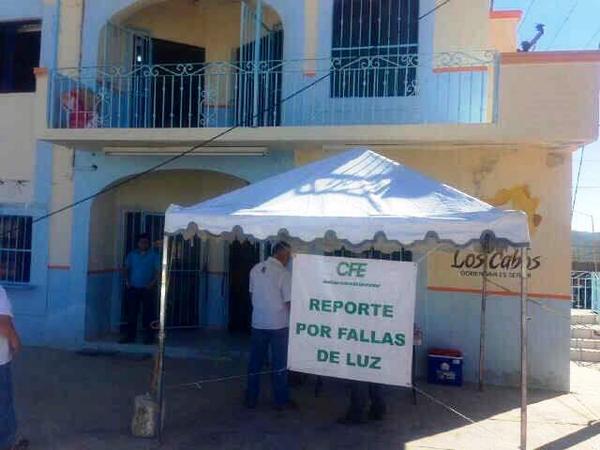 En Los Cabos, se han puesto módulos para atender fallas locales dado que el suministro se ha restablecido ampliamente