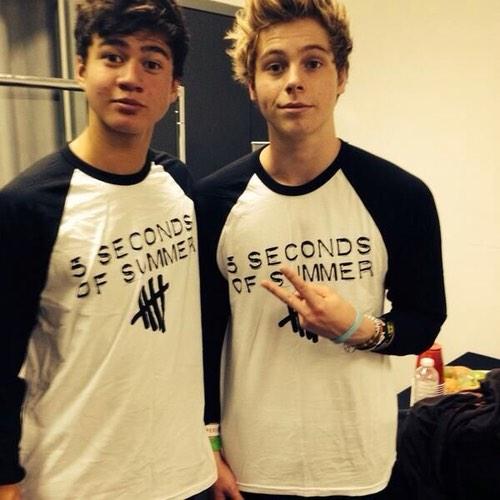 itscalumppgdr's tweet photo. Sei nano. Ti amo. #offlukey http://t.co/ZJVLqJPyjf