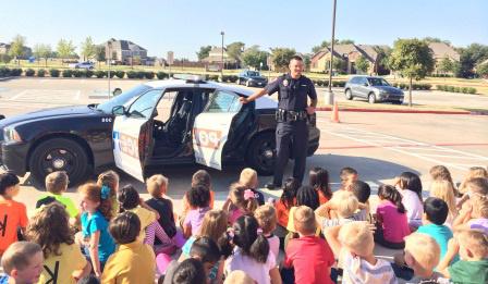 CheathamKLB's tweet image. Meeting our SRO Officer Garcia was so much fun.  Being a police officer is a cool job!