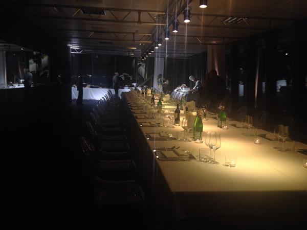 ITFBloggers's tweet image. Dopo un bel giro per Milano siamo pronti per una cena davvero speciale sulla Diamond Tower #DS3Hypnotic @dsitalia