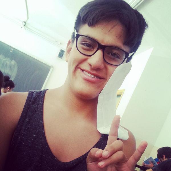 ValenIbarra2's tweet photo. @BikTito @anas9_99  estoo no es normal  EL NO ES NORMAL AJJAJAJAJ 👌✌ buenas noches chiicos http://t.co/BvwbwCwjGk