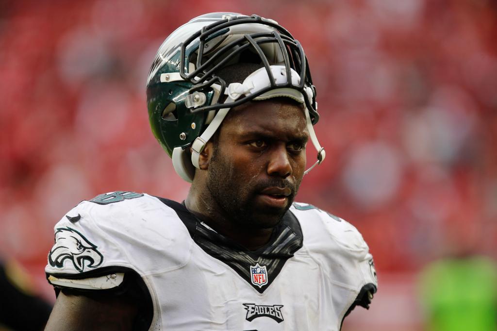 Happy 32nd birthday to former and current Philadelphia LB Trent Cole 