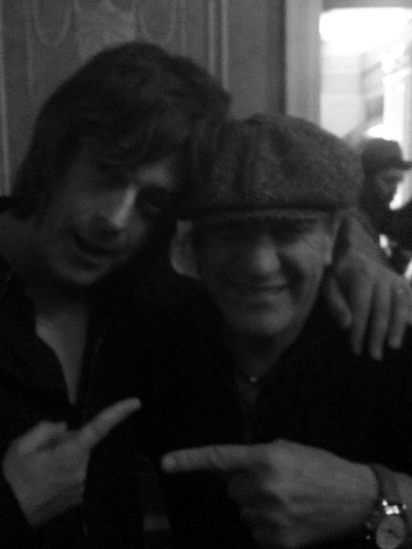 GeorgeVjestica's tweet image. Hanging out with #brianjohnson tonight at #celebrationforjonlord #deeppurple #ACDC