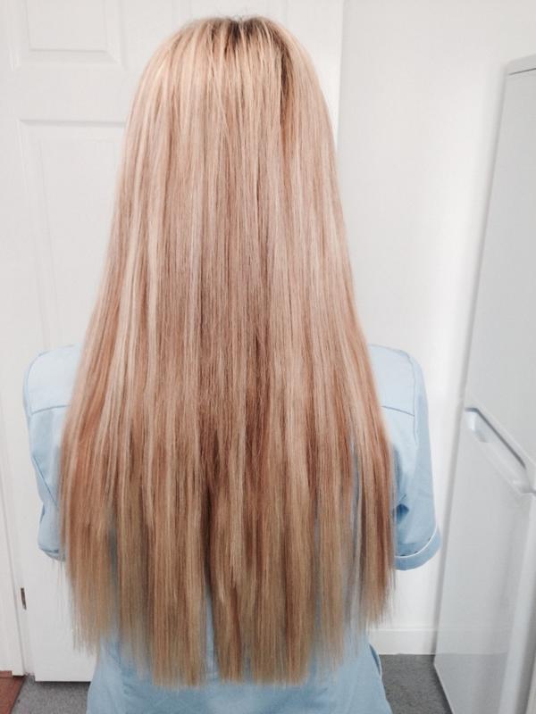 AmyExtensions's tweet image. Full head of Micro Rings done today :) #extensions