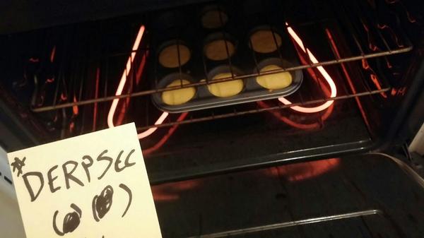 DERPSEC's tweet photo. For all the #skids who think I don't #bake my own #muffins! #DERPSEC #muffins #PROOF #tangoyum #OpDerpSec #Noms http://t.co/7BZyuznH8B