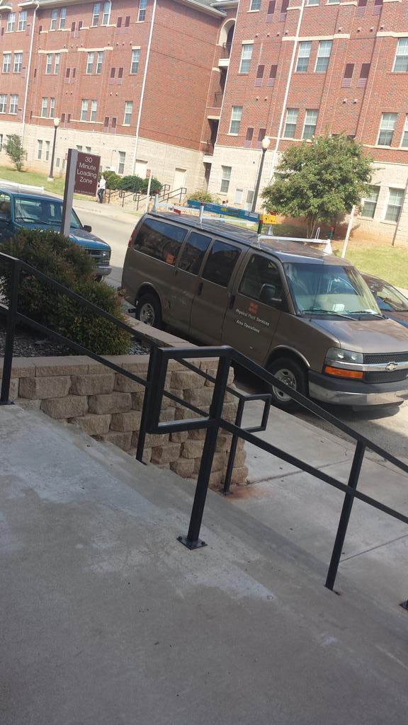 emmarie96's tweet image. physical plant in a 30 minute zone. #WriteEmUp