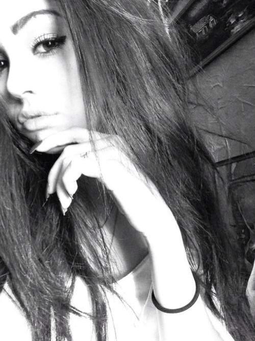 suttonfsmirnov's tweet photo. "La gente dice que los amigos no se destruyen entre sí.

¿Qué sabe la gente sobre los amigos?" http://t.co/wzTRyRFdPl