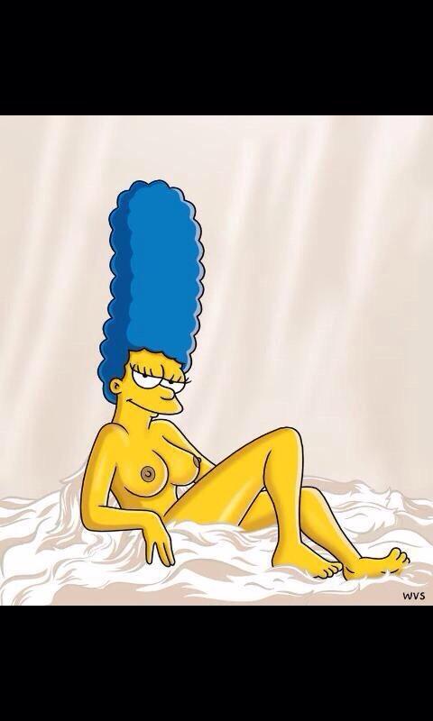 Marge Simpsons.