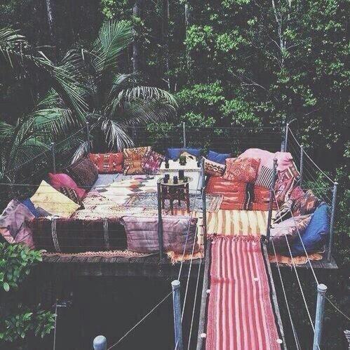 GoodVibeMachine's tweet image. Do you maybe, idk, wanna go on a date?