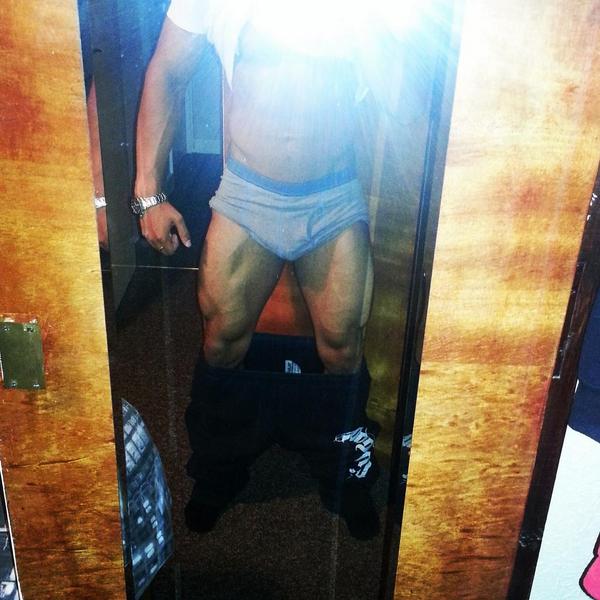 kaz_gbaja's tweet photo. #bodybuilding #aspired #killingit #killinthisshit #yeahbuddy #cardio #pureelitecomp @pureelitecomp #Juniorbb #juniors http://t.co/hiIJ9jp0Cb