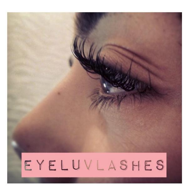 NataschiaJane's tweet photo. #eyeluv TANS&amp;Lashes 💕🔥👀 http://t.co/06ho4llDzU