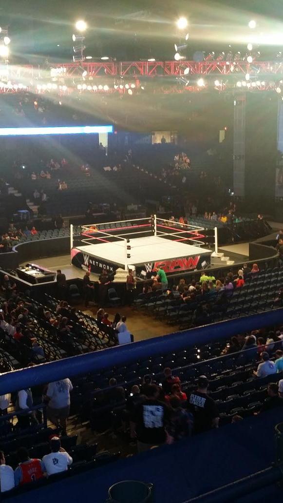 Mrs_KBarnes's tweet image. @WWEUniverse @WWENetwork @WWE 
We're here!! #MondayNightRaw #Chicago #CMPunkChants #AllStateArena #KMBJMB