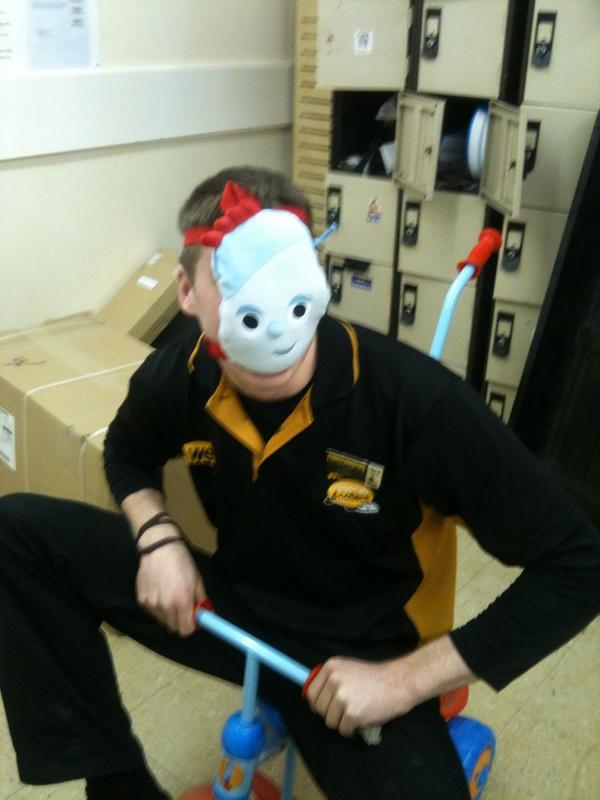 LewisMNoble's tweet photo. @ellisbell1 I'm glad I was a mature manager! http://t.co/5VHNOo6h32
