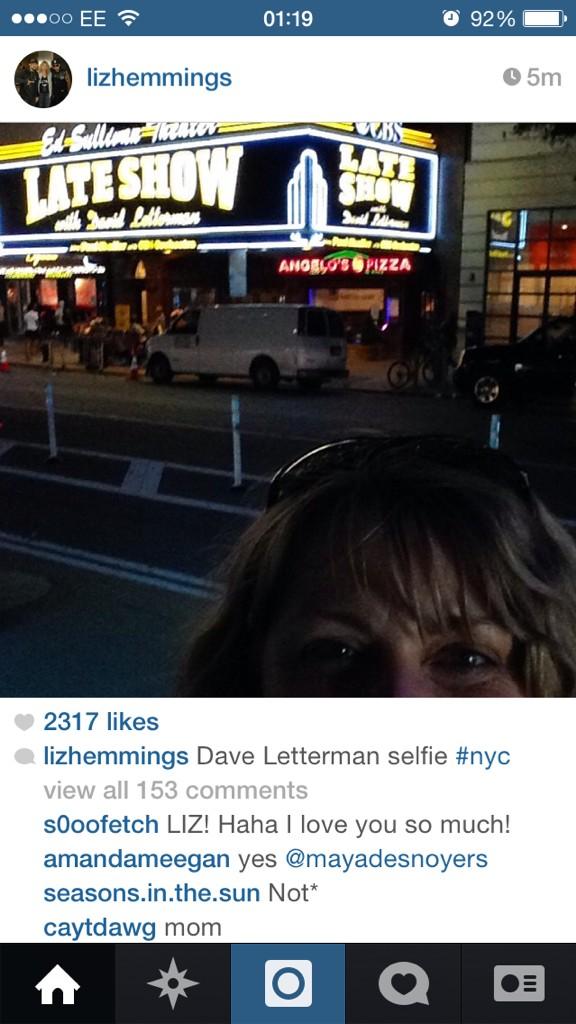 _5SOSFAMUPDATES's tweet photo. Liz out in NYC today at Broadway, David Letterman and Times Square #lizupdates http://t.co/gEgr3HUxHt