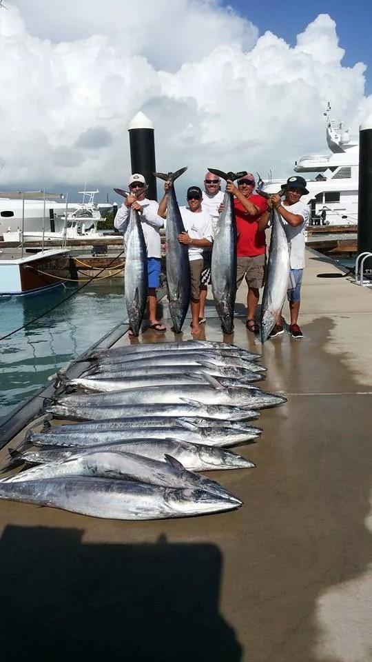 jamiehannan's tweet photo. Fish on! When Schumacher is not racing #wecatchfish #fishstory #NHRA #DSR http://t.co/QNq5VVrBIY