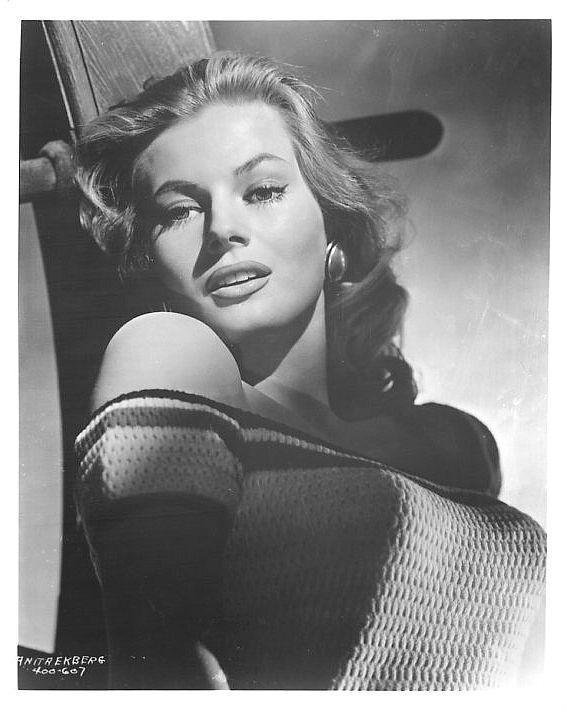 Honey-rider:

Happy Birthday gorgeous Anita Ekberg

Born September 29, 1931  