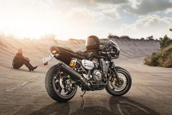 REVISTA400's tweet photo. Yamaha XJR 1300 Racer @YamahaMotorMX  @TerraventuraCom @YamahaSatelite http://t.co/lyfzzJTCer http://t.co/2vfksjrAbj
