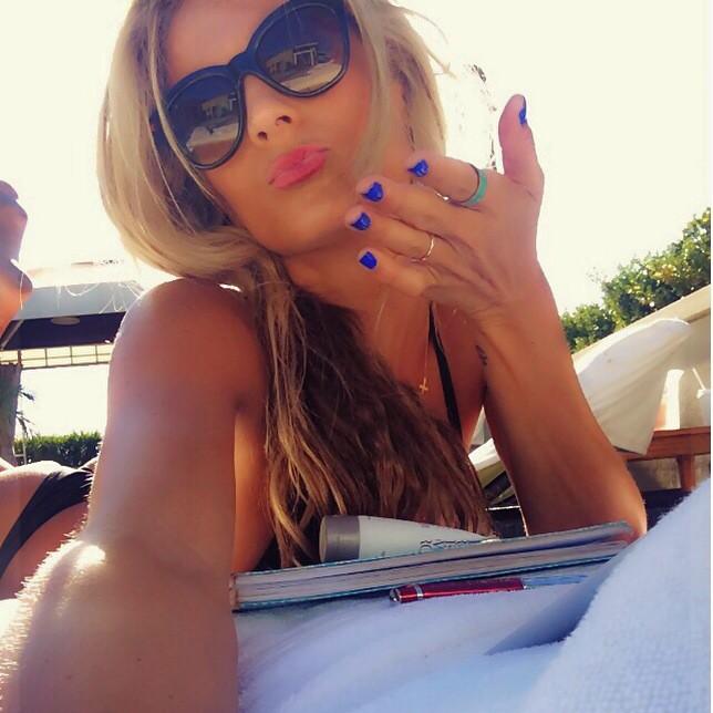 #mondayzzzz ☀️🎶🍹@hwood_roosevelt http://t.co/gSdAwwBq4u<a href="/tag/mondayzzzz"class="tags">#mondayzzzz</a><a class="tags" target="_blank" title="On Twitter" href="/?out=eyJ0eXAiOiJKV1QiLCJhbGciOiJIUzUxMiJ9.eyJpYXQiOjE3MjU1MzA0NzcsImlzcyI6InR3cG9ybnN0YXJzLmNvbSIsIm5iZiI6MTcyNTUzMDQ3NywiZXhwIjoxNzU3MDY2NDc3LCJyZWRpcmVjdF91cmwiOiJodHRwczovL3R3aXR0ZXIuY29tL2h3b29kX3Jvb3NldmVsdCJ9.cSsG1yshwG1D-lmzlaiN8F1Z70m-_07SfNn563OzPS49b5MFSzAbrNNeUNGGqw39iwR2va0xUYwJZp1GAn7gmA">@hwood_roosevelt</a>