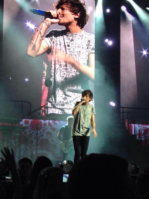 sovrcream's tweet image. SGE WAS THIS CLOSE TO HERE SUNSHINES ASNSNEJXI OMFG