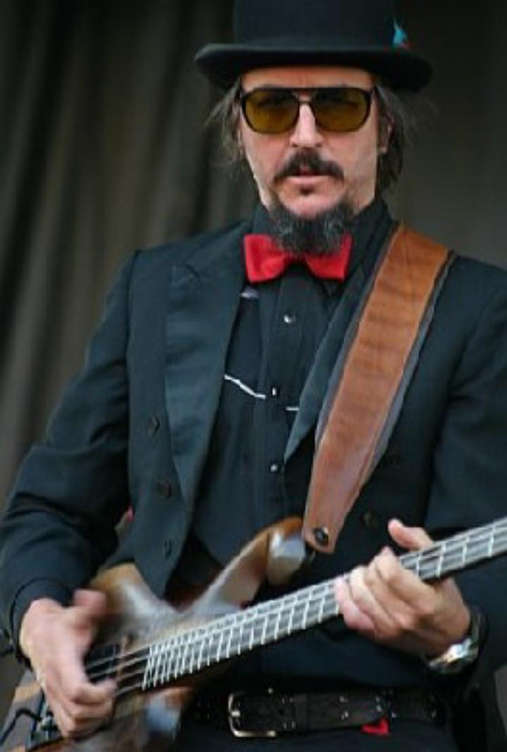  Happy Birthday Mr. Les Claypool, you are the best bass player ever. My name is mud 