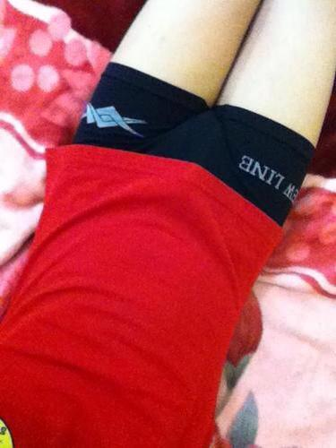 مين يحط زبه بين فخوذي احح؟