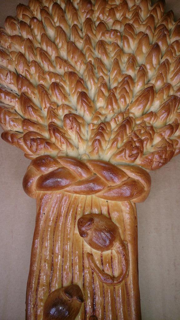 #Tredruth supporting local school trewergie with harvest festival. <a href="/GallioGary/">Gary</a> <a href="/harrybongo/">Mark Harris</a> #awesome 31