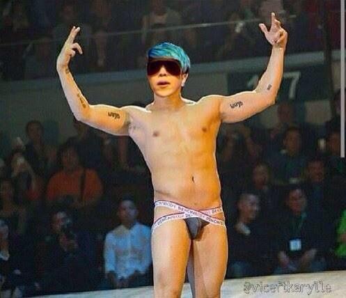 vicegandako's tweet photo. “@jakegalvez: Hahahaha! This made my day! HOT MO DITO 'PRE!! @vicegandako http://t.co/tC4WBuoQot”- trip mo  ba ko tol?