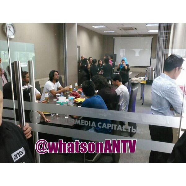 Embedded image permalink