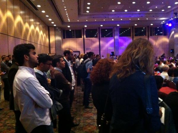 emin_okutan's tweet photo. Çok kalabalık etkinlik güzel ve heyecanlı #startupistanbul http://t.co/QbpiY0f1Ub