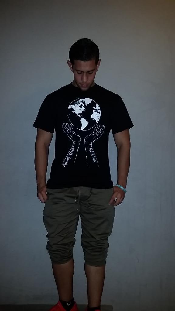 ODCLOTHINGbrand's tweet photo. We are up and running with clothes. Starting with our own the world shirt. #originallydifferent http://t.co/yjArrfr4e4