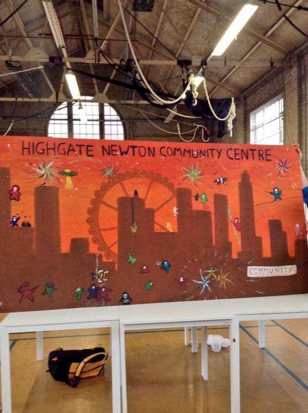 LessenDepress's tweet photo. We're a tad late to tweet but o well,we had a great time volunteering at @HighgateNewtown the end result was amazing! http://t.co/gVYXRnYvzo