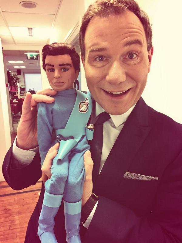 RichardAArnold's tweet photo. @BFI @GMB with @Filmed_SuperM at 750am with Scott, Lady Penelope and Parker #thunderbirds #BFISciFi #GMB http://t.co/ltiGUbizP5